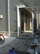 エントランス部分 アイリスセカンド