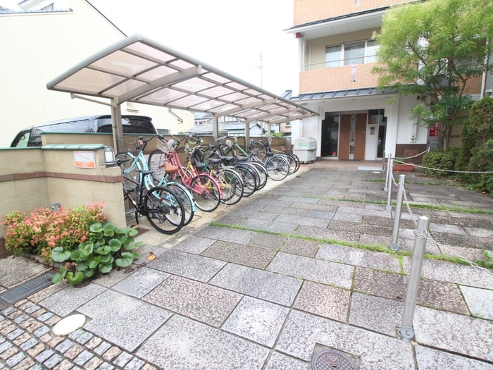 駐輪場 エクセレント出町柳