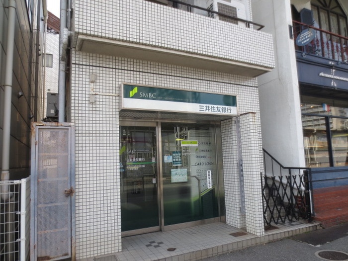 三井住友銀行(銀行)まで608m ロイヤルパ－ク仁川
