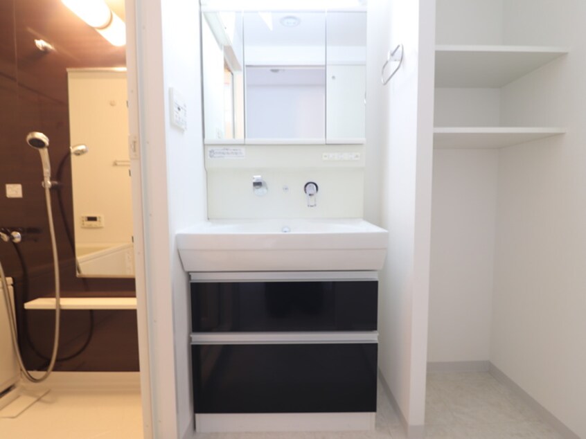 洗面 Ｌａ　ｖｉｌｌｅ　－１９３０－