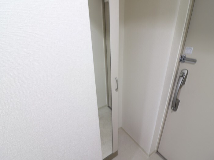 靴箱 Ｌａ　ｖｉｌｌｅ　－１９３０－