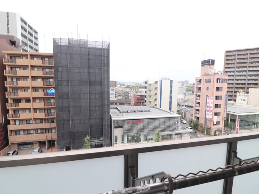 室内からの展望 Ｌａ　ｖｉｌｌｅ　－１９３０－