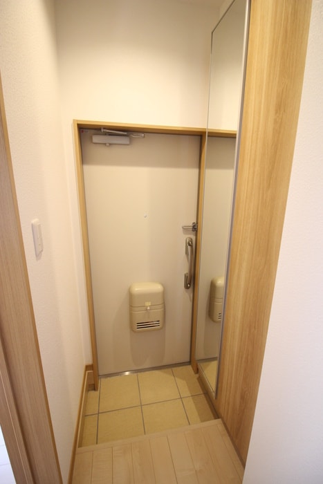 玄関 ﾃﾞｭﾗ・ｶ-ｻ　ｺﾝﾌｫﾙﾀ-ﾌﾞﾙⅡ