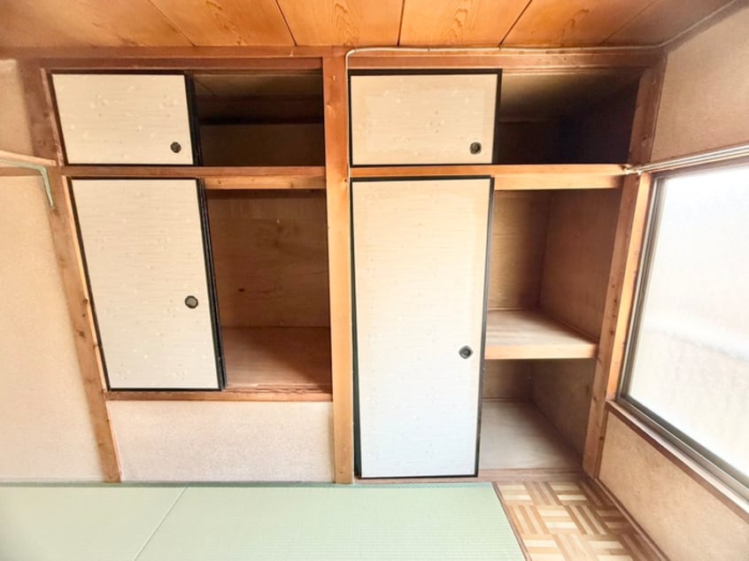 収納 小倉町南浦貸家