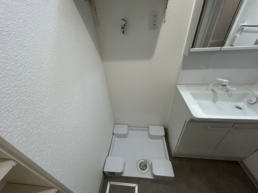 洗濯機置場 ハイタウン 御殿山東