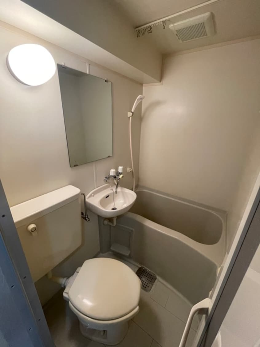 バス／シャワールーム等 Pepere N