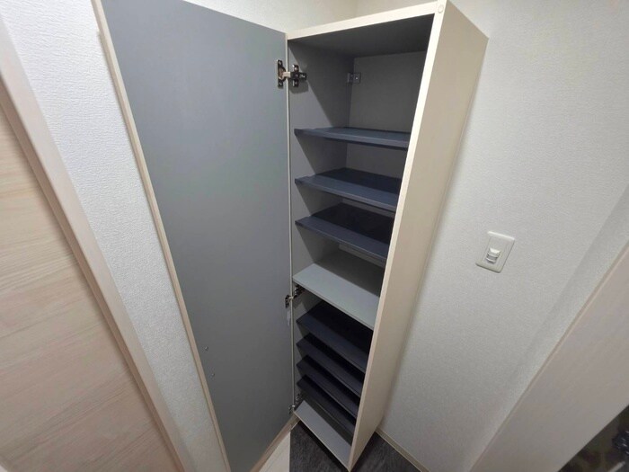 靴箱 MAXIV CITY 神戸鷹取　TRE