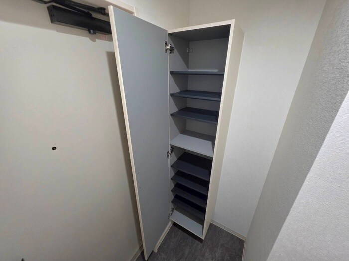 靴箱 MAXIV CITY 神戸鷹取　TRE