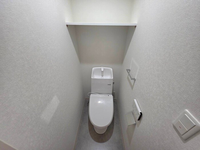 トイレ MAXIV CITY 神戸鷹取　TRE