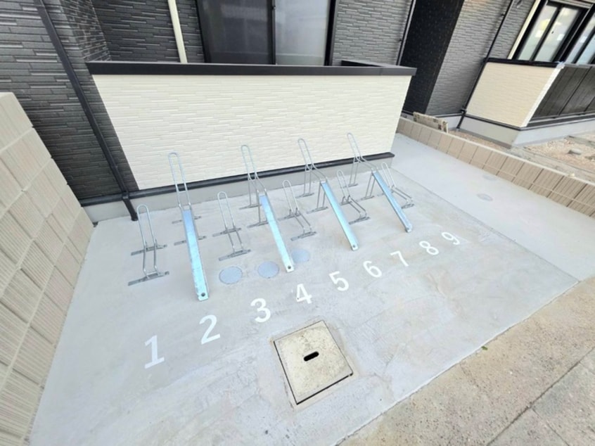 駐輪場 MAXIV CITY 神戸鷹取