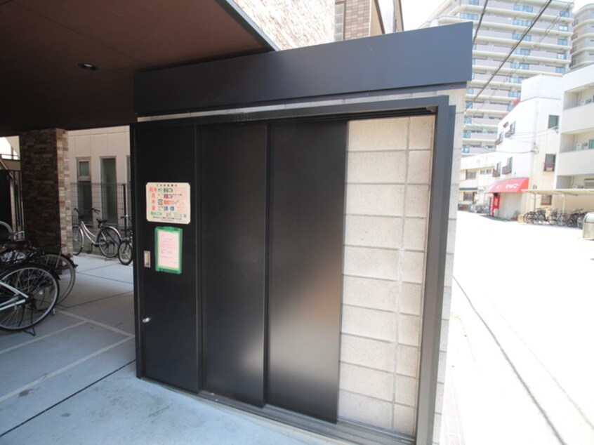 建物設備 リアコート下新庄