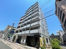 アンバサダの外観