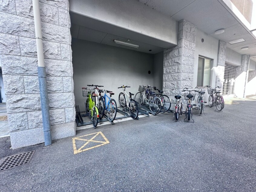 駐輪場 ＦＩＲＳＴ　ＣＯＵＲＴ五条新町