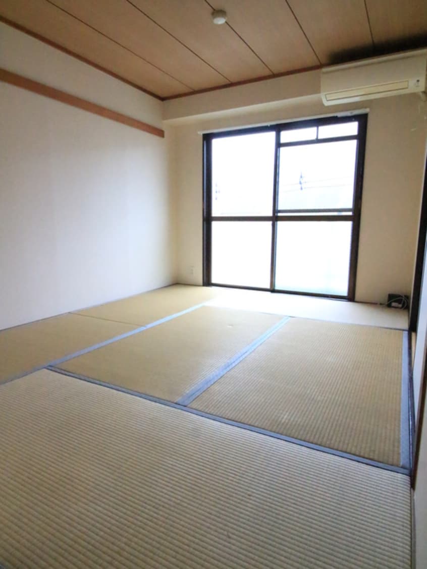 居室 プレアール枚岡