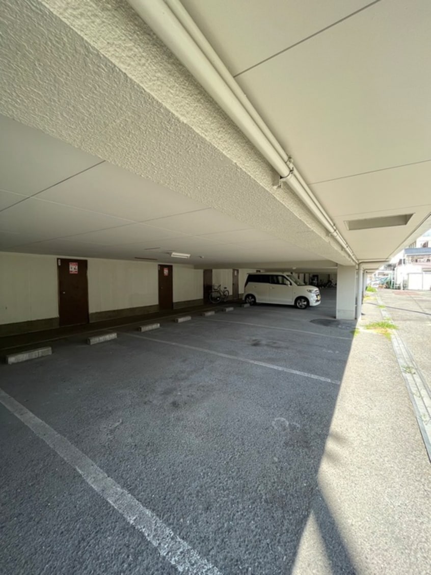 駐車場 プレアール枚岡