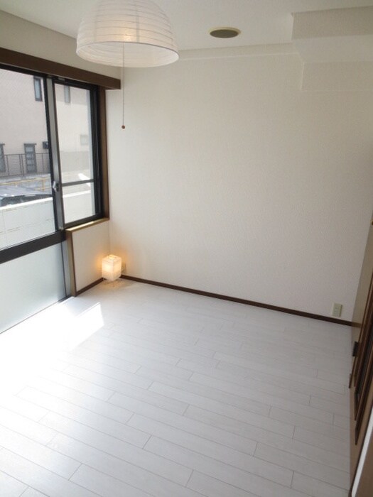 居室 ヴェルビュ二条城東