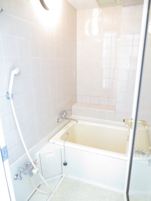 バス／シャワールーム等 ヴェルビュ二条城東