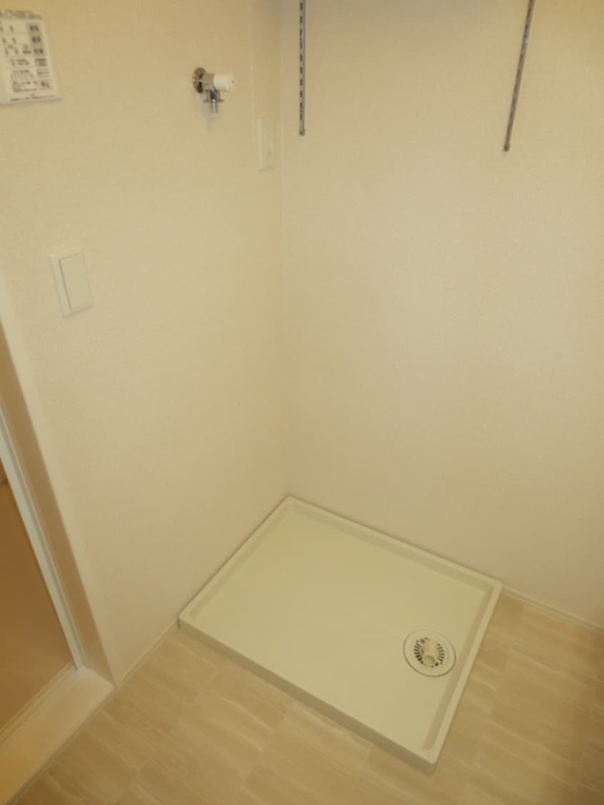 洗濯機置場 アコルデ西岩田