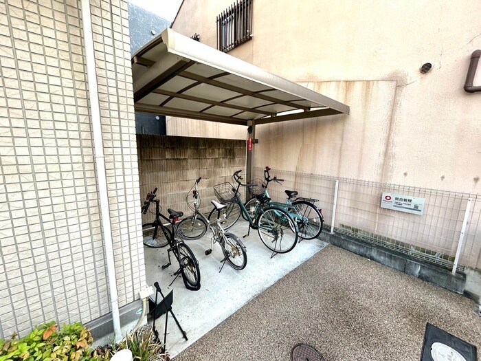 駐輪場 ウィステリア