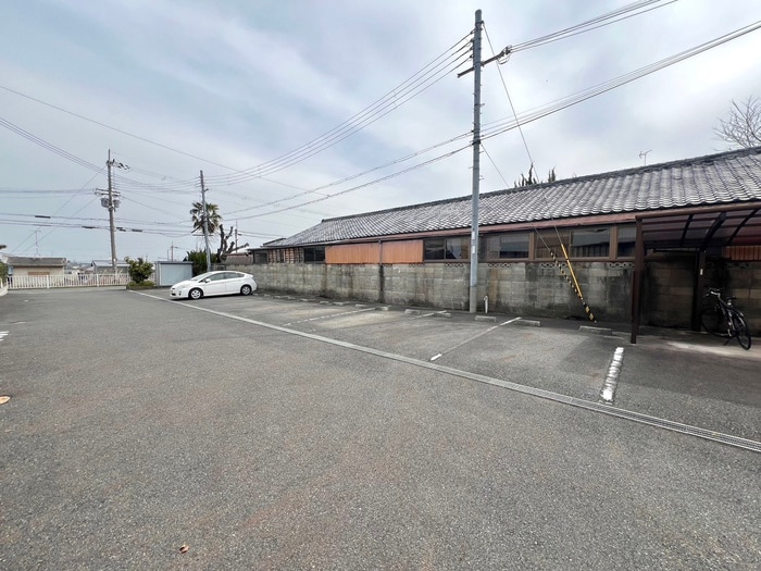 駐車場 ハイツヒロノ２号