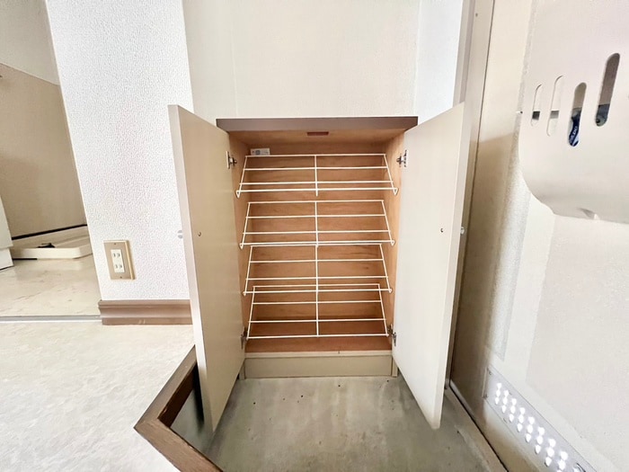 靴箱 ハイツヒロノ２号