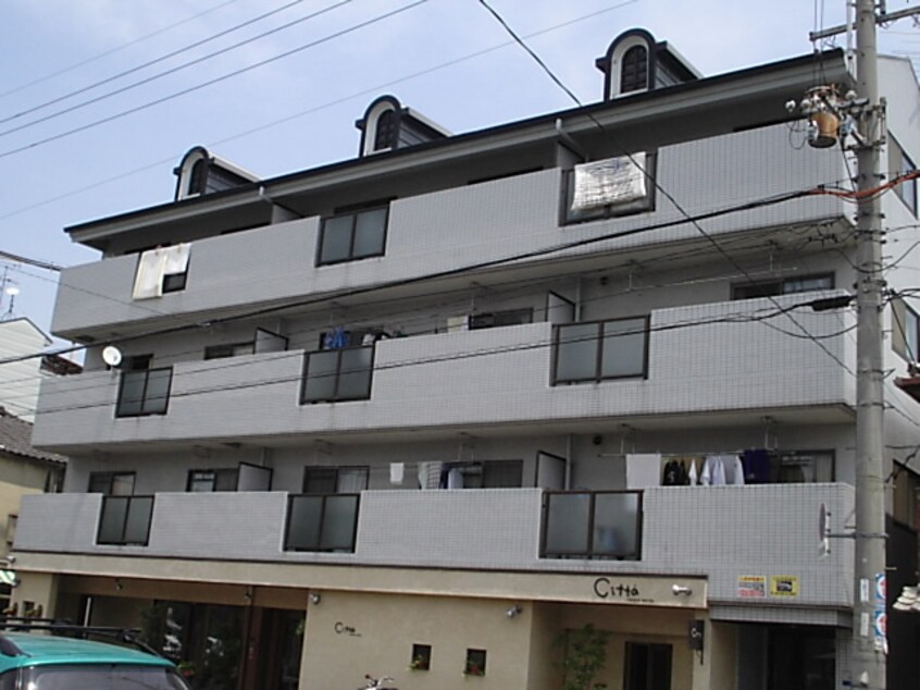 外観写真 サントハウス小阪