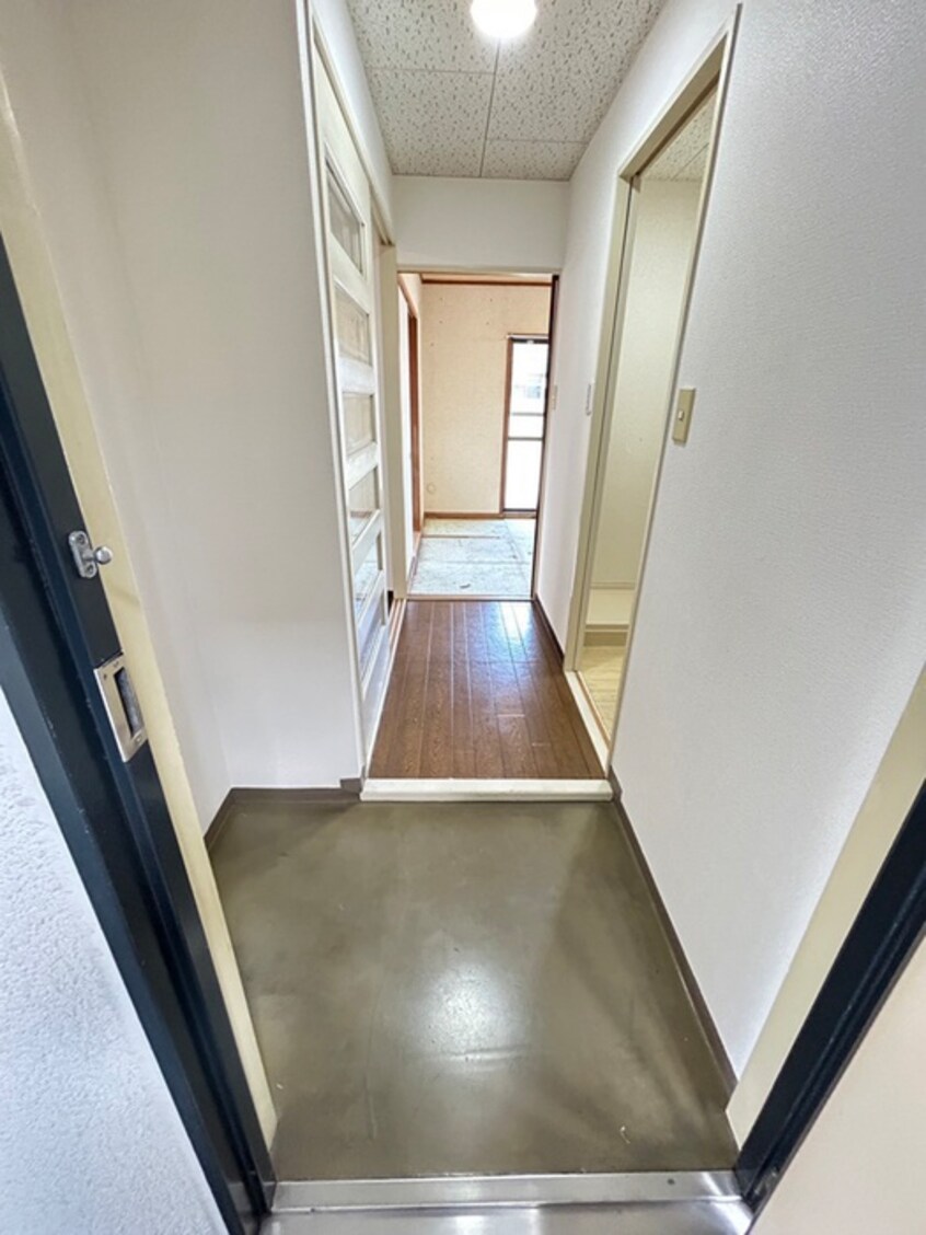 玄関 サントハウス小阪