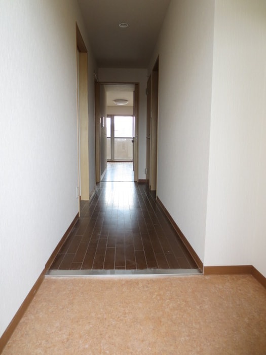 廊下 ラ・ルーチェ　キタガワ