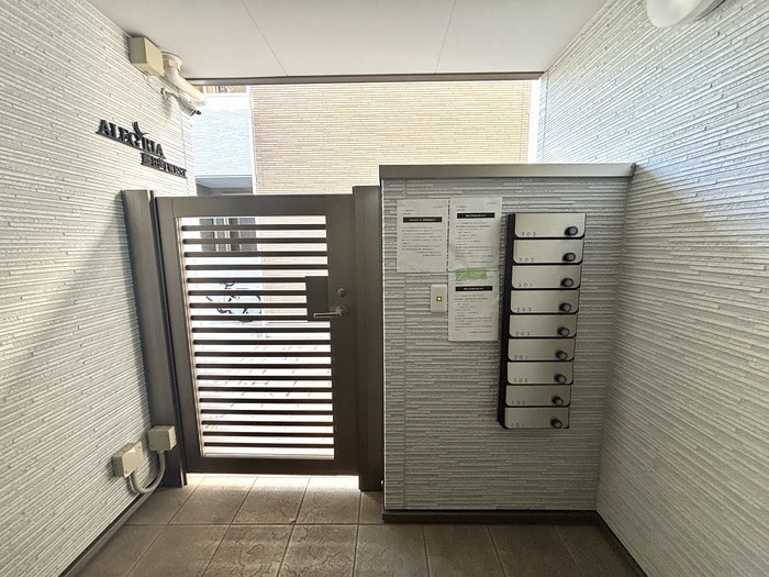 エントランス部分 ALEGRIA藤田町WEST