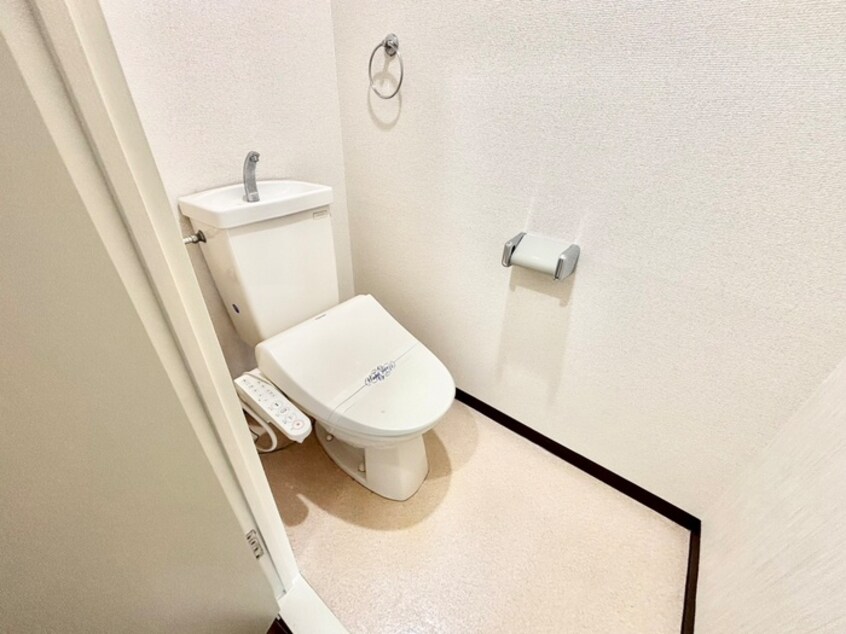 トイレ ファミール Ｔ.Ｃ　ＡＣＴ２