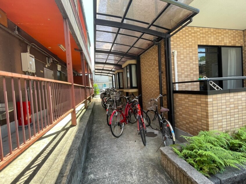 駐輪場 西賀茂ウスイハウス