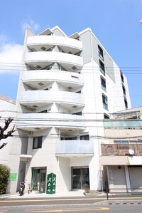 カステロミュ－ラ－