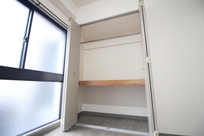 収納 ビクトワ－ル二条