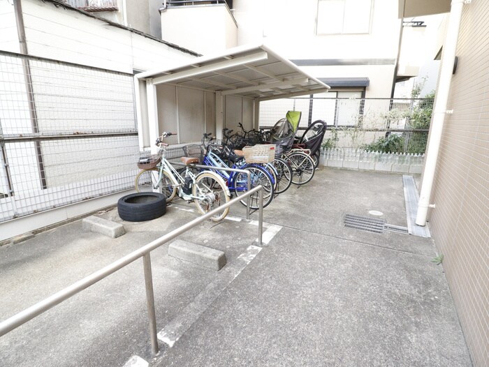 駐輪場 ハーバー壱番館
