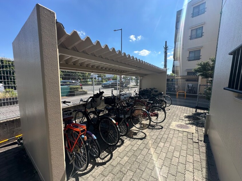 駐輪場 ツイン８８・N棟