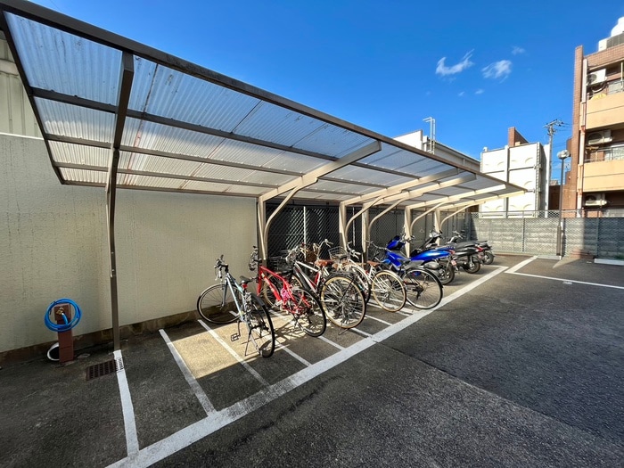 駐輪場 サンヴェール桂