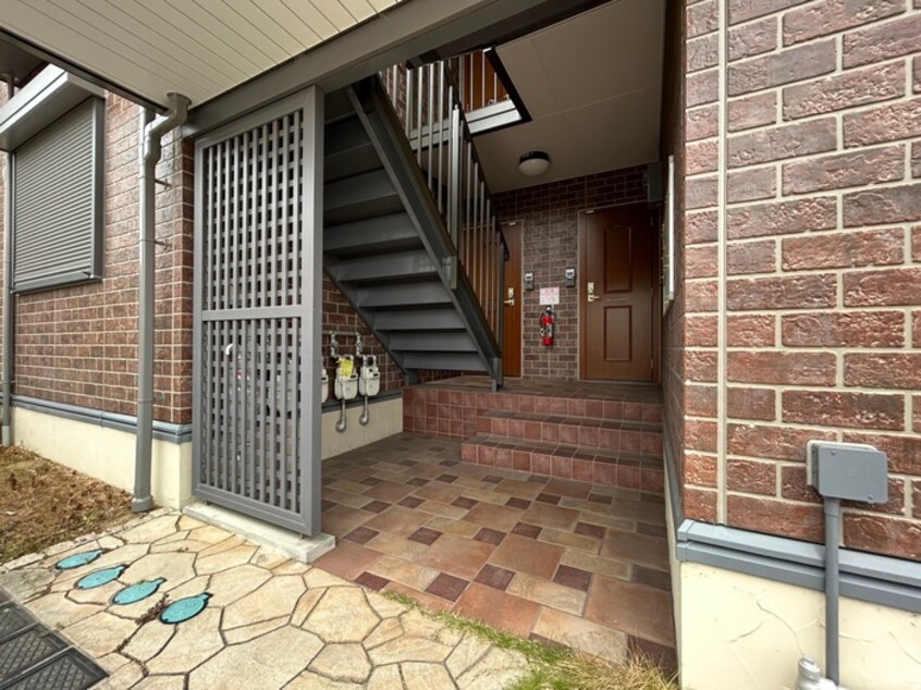 エントランス部分 リビングタウン狭山池公園Ｅ棟