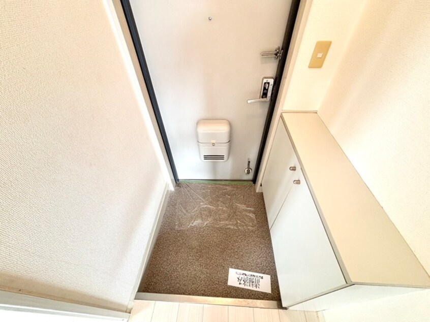 玄関 ＴＳアゼリア