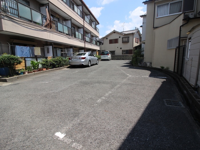 駐車場 エル牧野