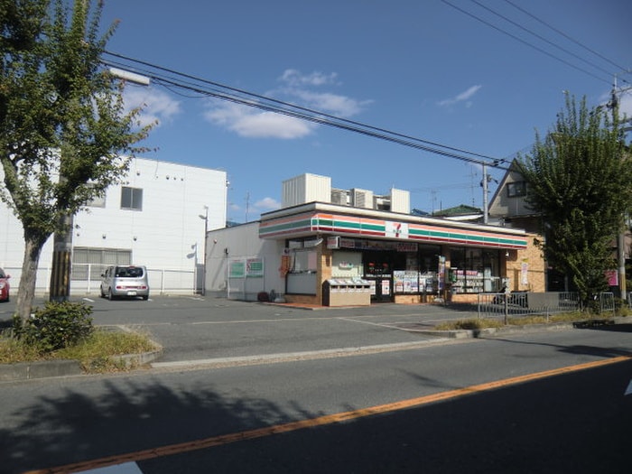 セブンイレブン枚方養父西店(コンビニ)まで83m エル牧野