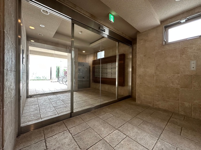 エントランス部分 すとりぃむ江坂