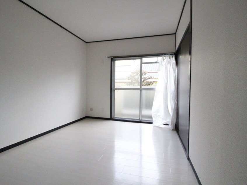 居室 中川ハイツ