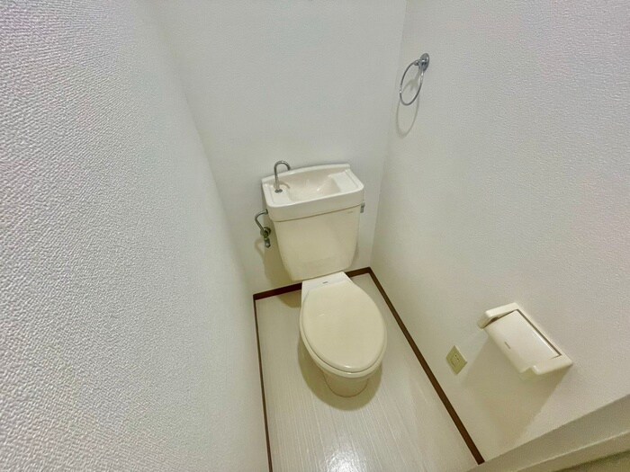トイレ メゾン尾上