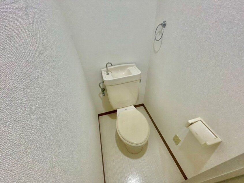 トイレ メゾン尾上