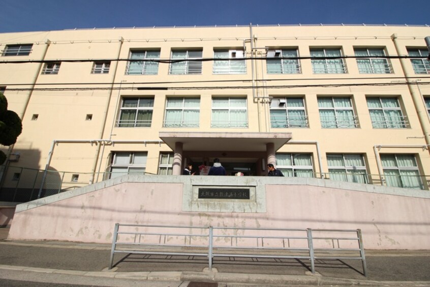 大阪市立敷津浦小学校(小学校)まで200m グランソレイユ