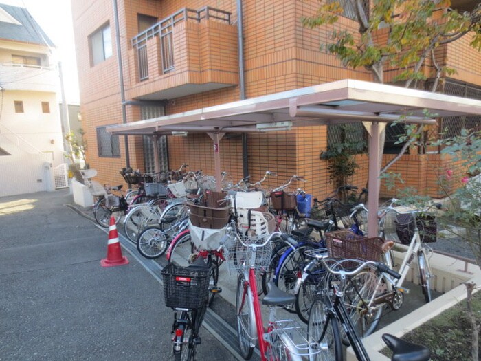 駐輪場 ベルヴュ－長興寺Ⅰ