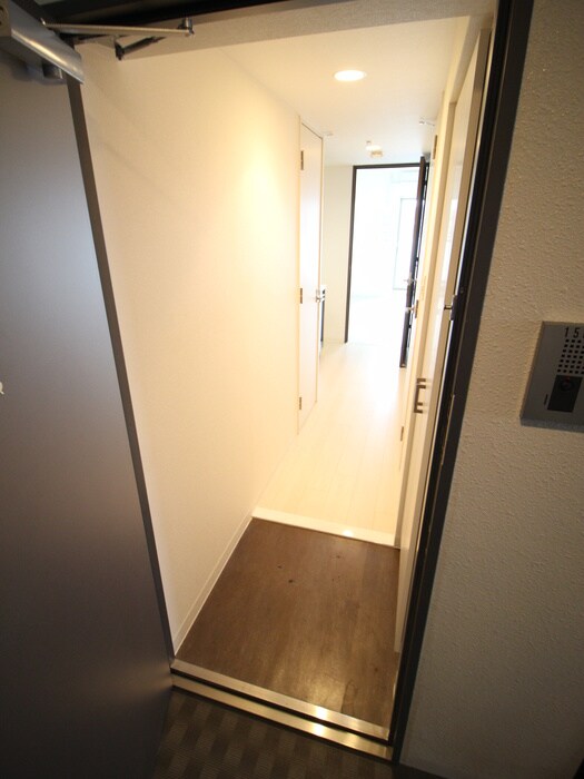 玄関 ｴｽﾌﾟﾚｲｽ新大阪ｻｳｽｹﾞｰﾄ(1506)