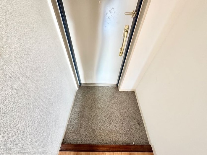 玄関 ファミールコート