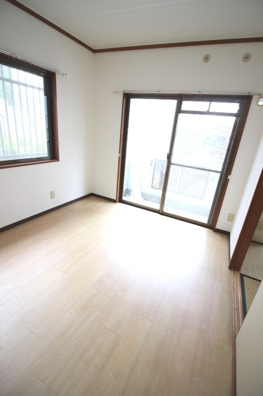 居室 ヴィオス９