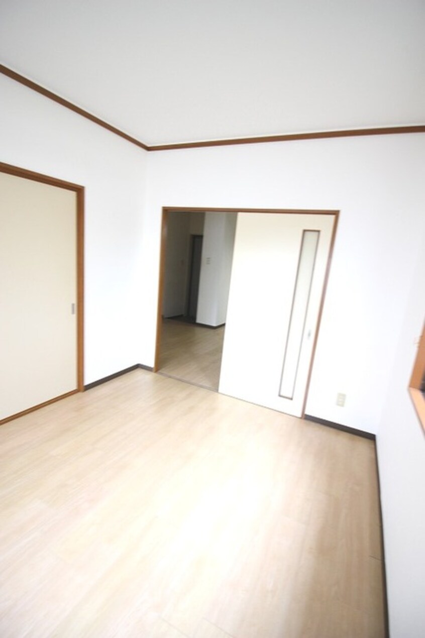 居室 ヴィオス９